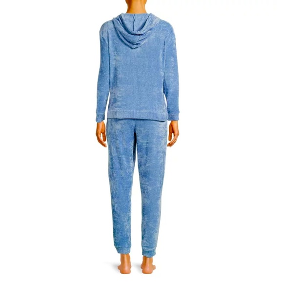 Cozy Women’s Top and Pant Set - Picture 2 of 4